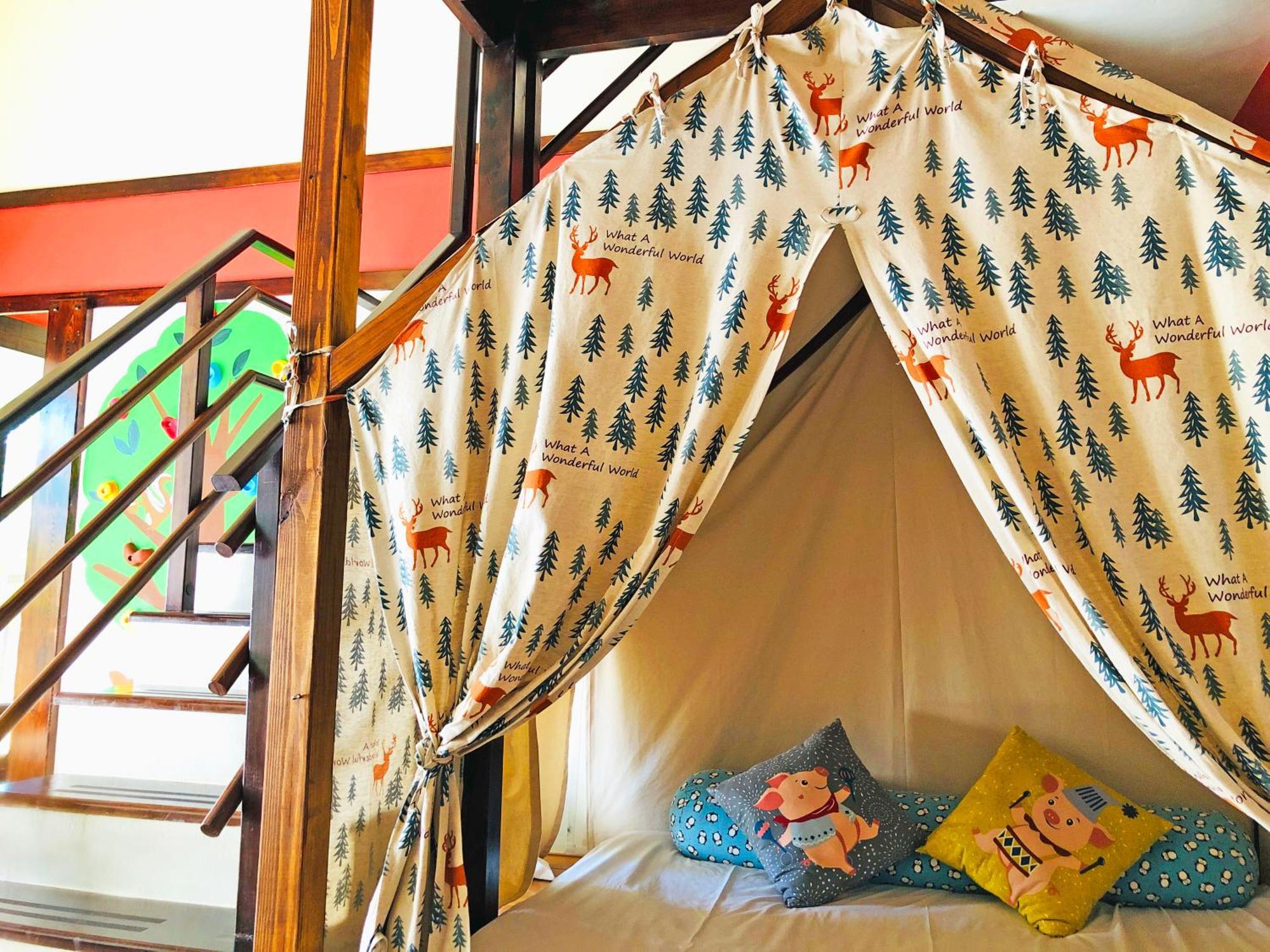 Yoho Beach Resort Kenting Heng-ch'un Dış mekan fotoğraf A tent bed